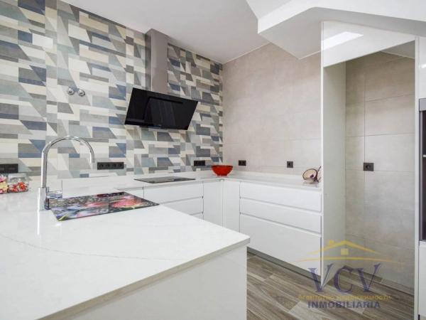 Chalet pareado en calle Alcalde José Verdú Forner