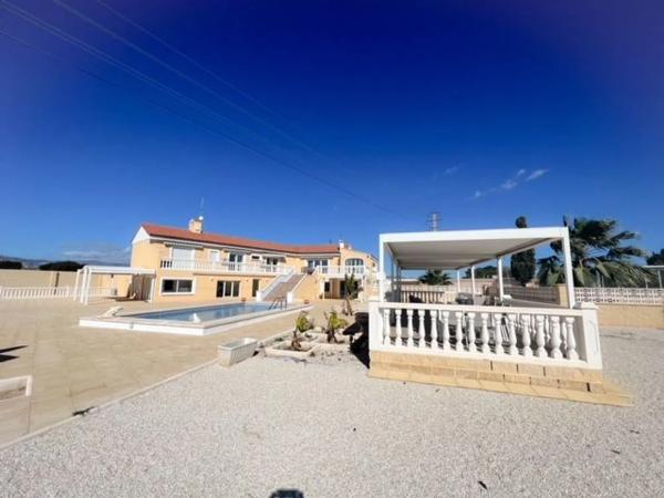 Casa independiente en Partida Marseta, 2 a