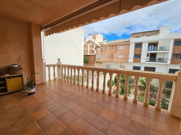 Chalet en calle la Sèquia