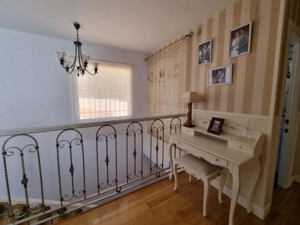 Casa independiente en calle de la Serrella