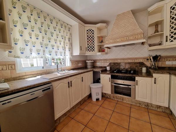 Casa independiente en calle de la Serrella