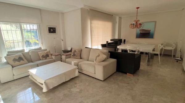 Casa independiente en calle del Vespre, 1