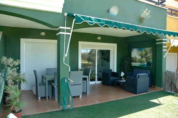 Chalet pareado en calle del Marge, 1