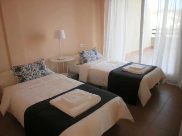 Chalet adosado en calle Marge, 1