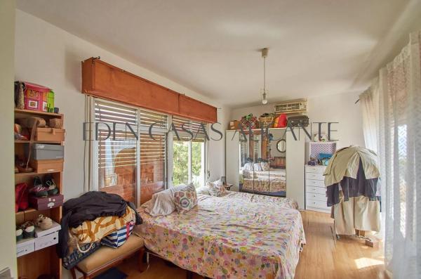 Casa independiente en calle Marbella