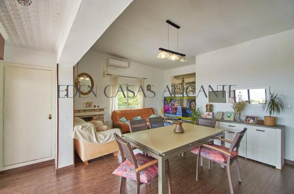 Casa independiente en calle Marbella