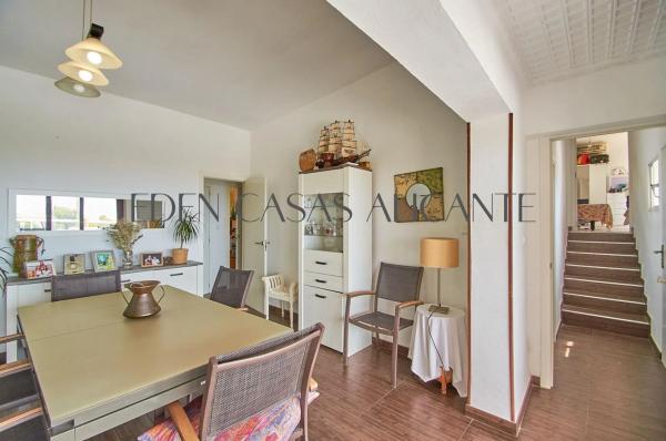 Casa independiente en calle Marbella