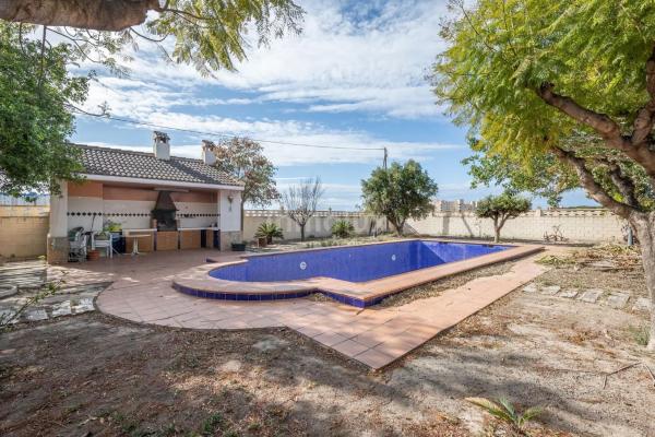 Casa independiente en Diseminado Afueras