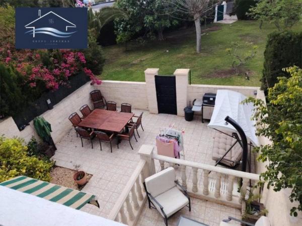 Chalet adosado en camino Reial de la Vila Joiosa