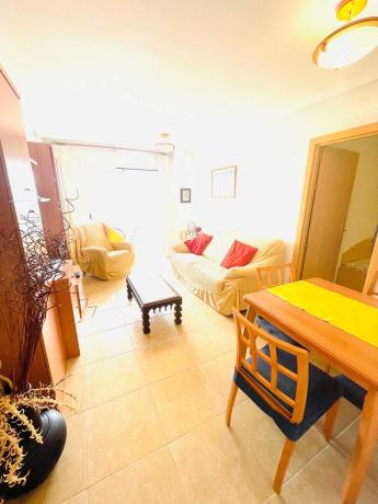 Piso en calle d'Oriola, 118