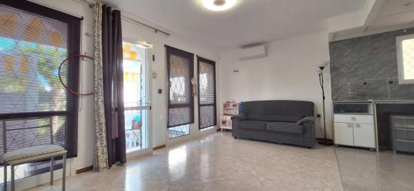 Chalet en carretera Alicante-Valencia