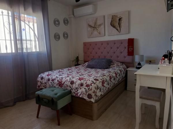 Chalet pareado en avenida de l'Amerador, 8