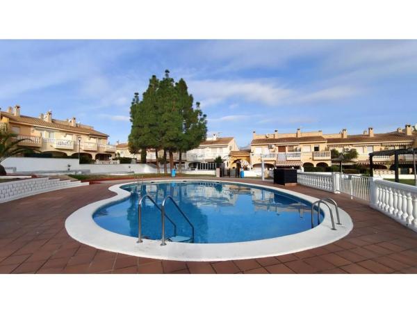 Chalet en calle d'Oriola