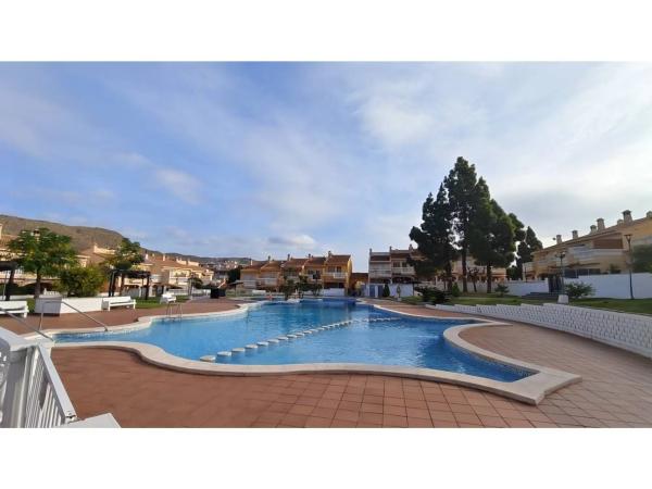 Chalet en calle d'Oriola