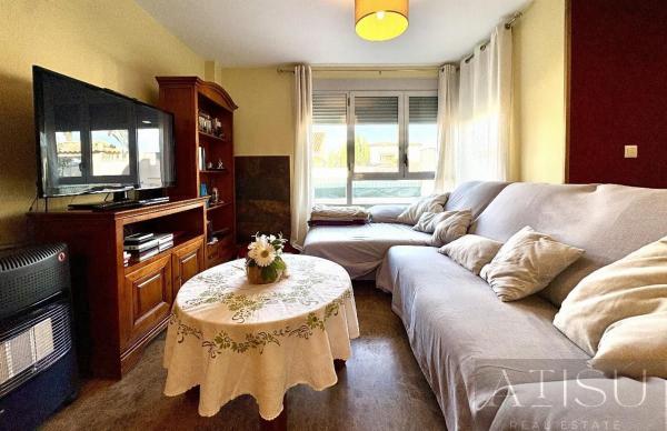 Chalet adosado en calle Serra de Bèrnia