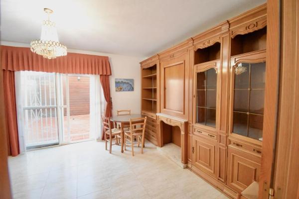 Chalet adosado en calle Cocentaina, 26