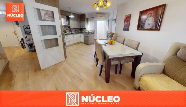 Chalet adosado en avenida de la Creu