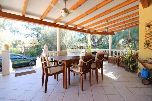 Casa independiente en calle Lisboa