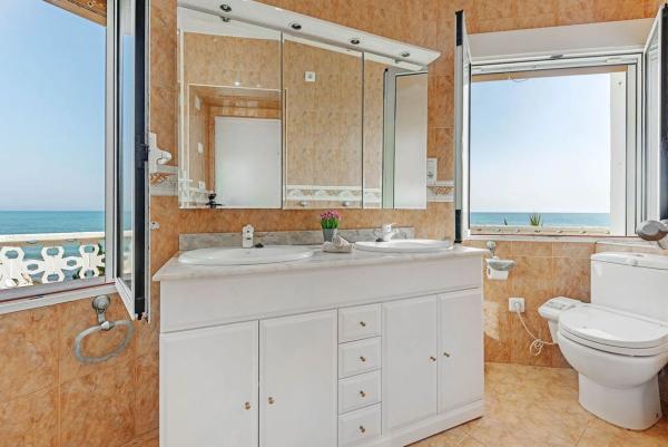 Casa independiente en avenida d'Amèrica