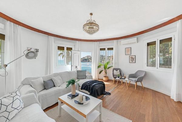 Casa independiente en avenida d'Amèrica