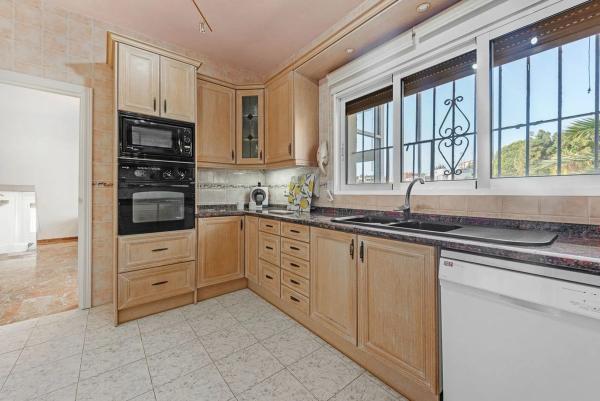 Casa independiente en avenida d'Amèrica