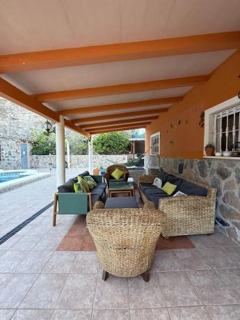 Casa independiente en calle brigueras s/n