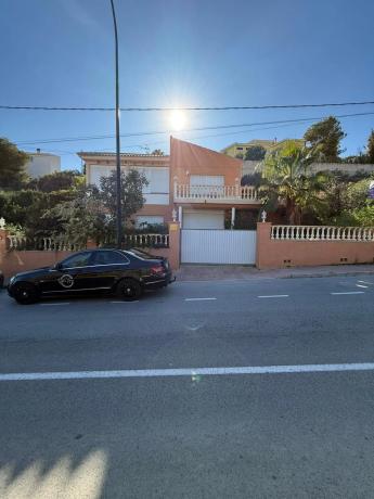 Casa independiente en calle brigueras s/n