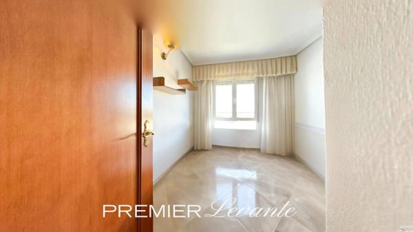 Piso en avenida Jaime i el Conquistador, 194