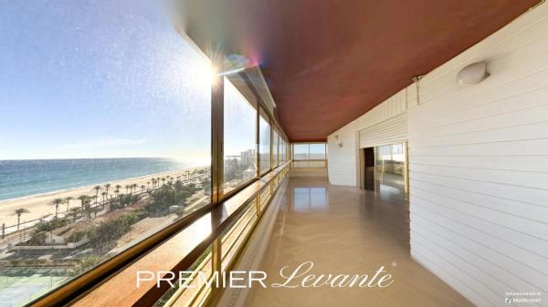 Piso en avenida Jaime i el Conquistador, 194