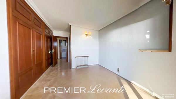 Piso en avenida Jaime i el Conquistador, 194