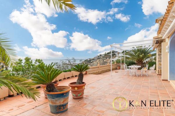 Casa independiente en calle Altea