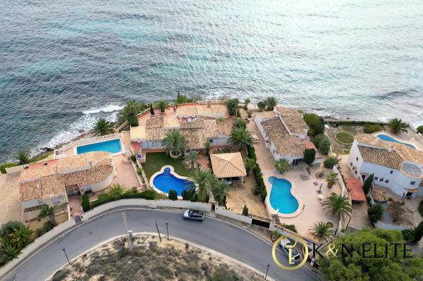 Casa independiente en calle Altea