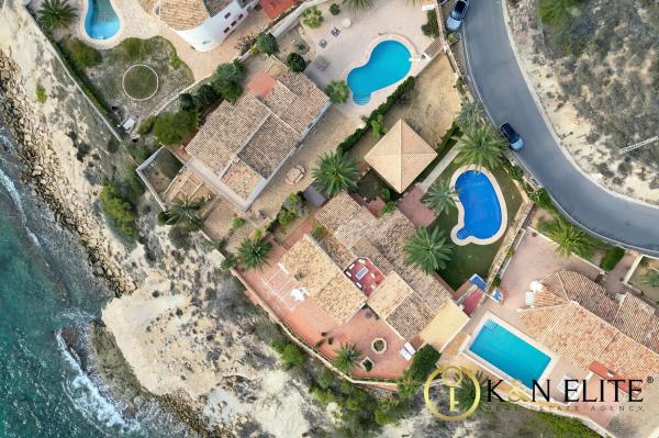 Casa independiente en calle Altea