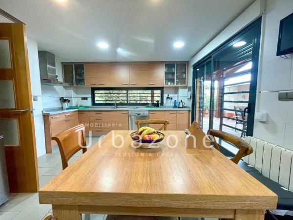 Chalet adosado en avenida del Fabraquer, 47