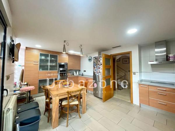 Chalet adosado en avenida del Fabraquer, 47