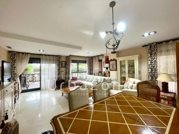 Chalet adosado en avenida del Fabraquer, 47