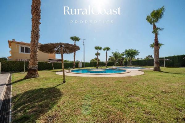 Chalet adosado en calle de l'Orxa