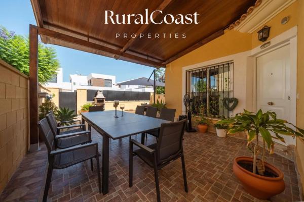 Chalet adosado en calle de l'Orxa