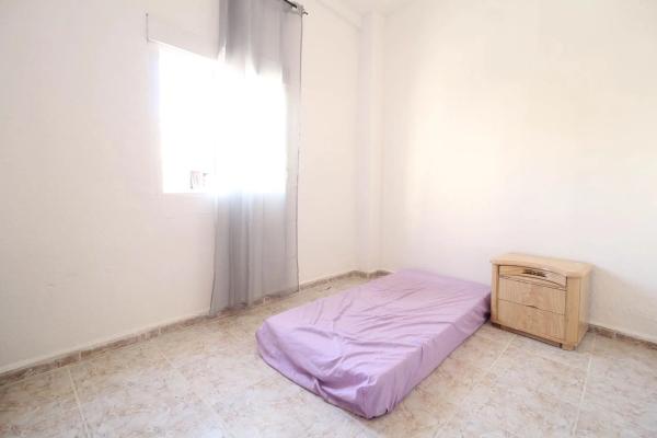 Chalet adosado en calle dels Lleons