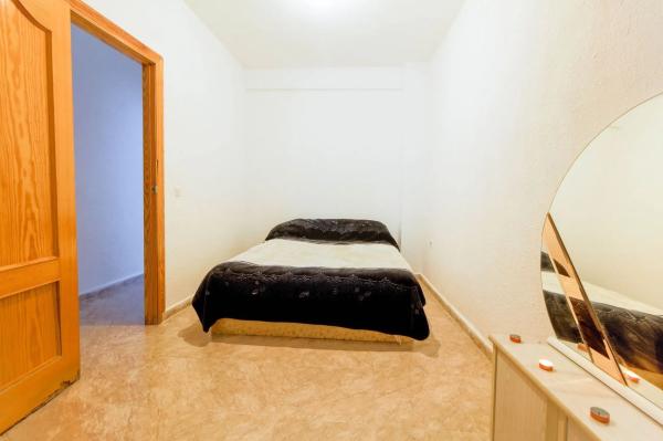 Chalet adosado en calle dels Lleons