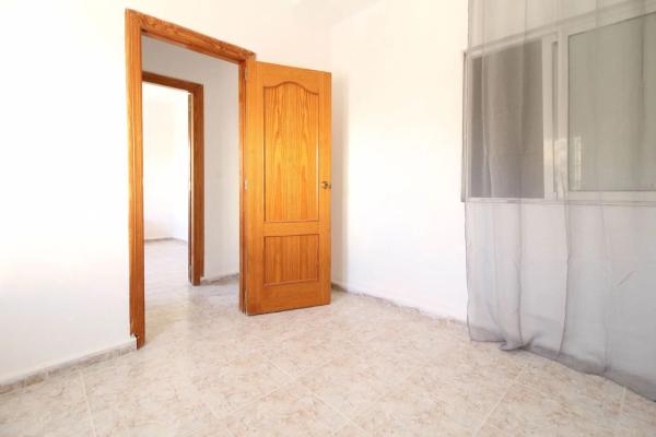 Chalet adosado en calle dels Lleons