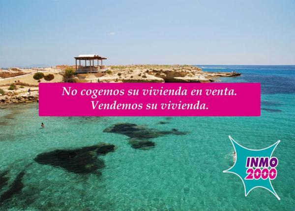 Chalet adosado en calle dels Lleons