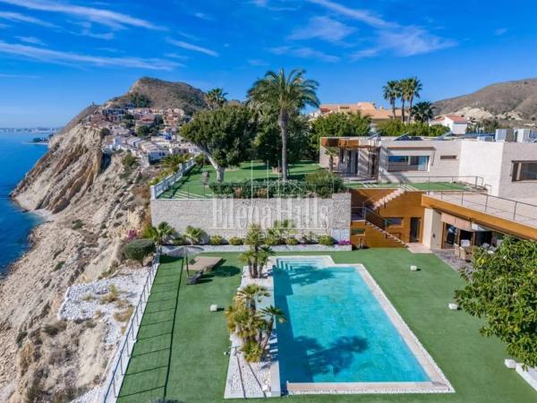 Casa independiente en calle Dolores