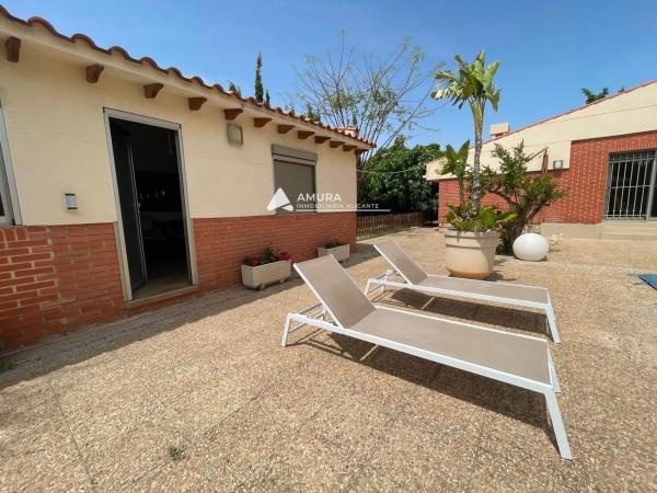 Casa independiente en calle la Font