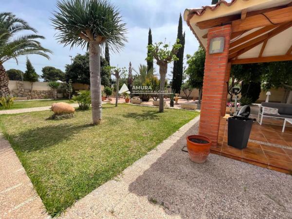 Casa independiente en calle la Font