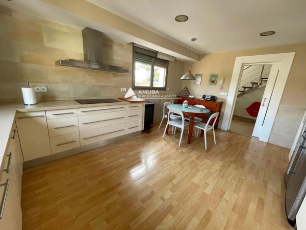 Casa independiente en calle la Font