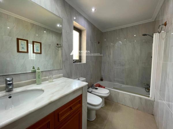 Casa independiente en calle la Font