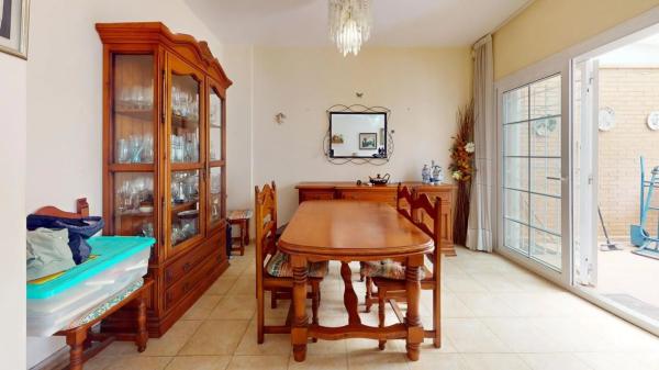 Chalet pareado en avenida del Comtat de Fabraquer