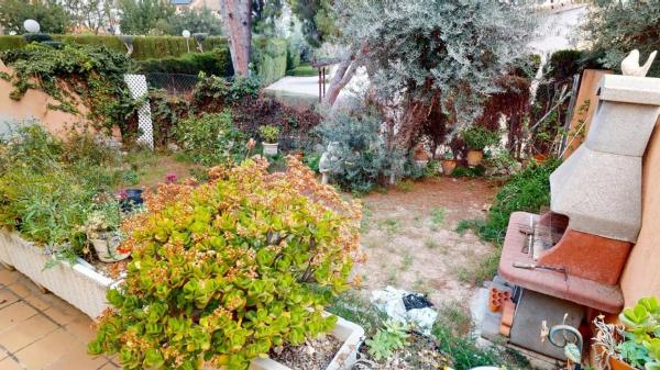 Chalet pareado en avenida del Comtat de Fabraquer