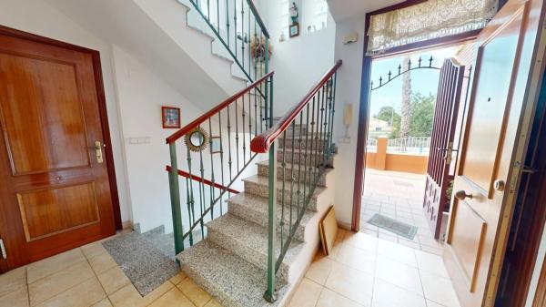 Chalet pareado en avenida del Comtat de Fabraquer